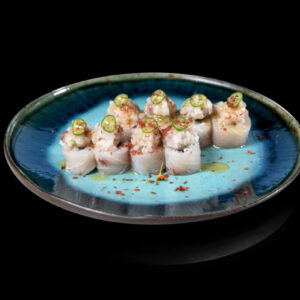Hamachi Roll